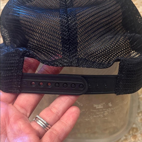 World Series ChampionsYankees 1996 Cap- with Baby Ruth pin - Picture 5 of 10